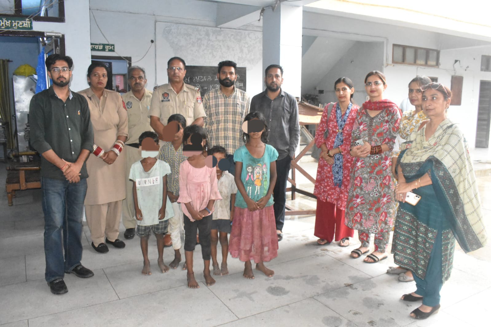 Investigation campaign by District Task Force to stop child begging in Garhshankar